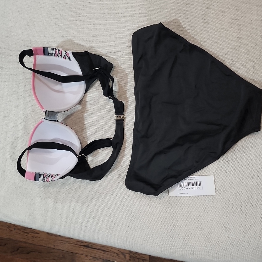 Swim Suit - Picture 4 of 5